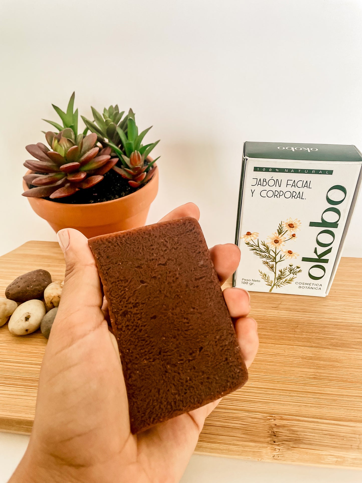 Jabón de cera de abeja y cacao - 100 grs